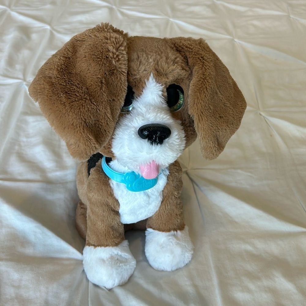 FurReal Friends Chatty Charlie The Barking Beagle Interactive Toy Dog Plushie